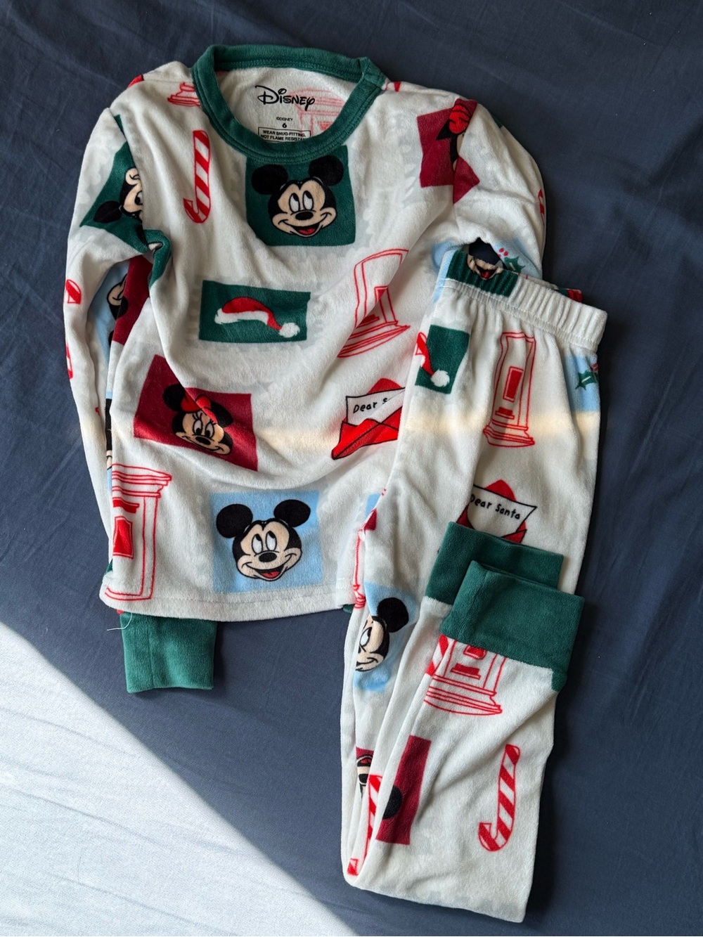 Disney Mickey Mouse Holiday Pajama Set - White, Green & Red